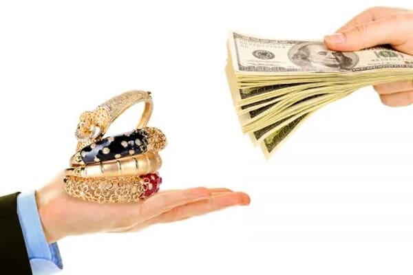 boost your sales with white background jewelry photos