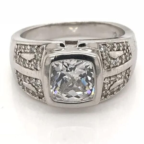 how to take jewelry photos with beautiful reflections