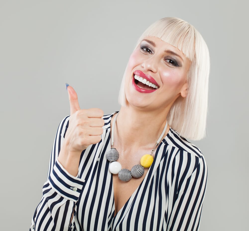 white background jewelry photography vs lifestyle photography