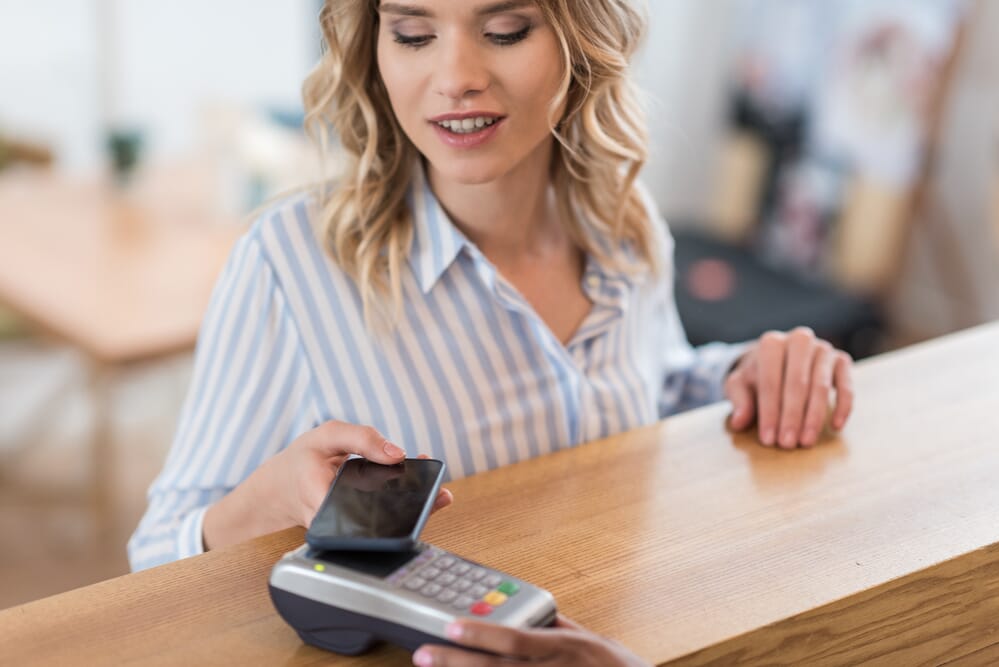 digital payments for a frictionless jewelry shopping experience