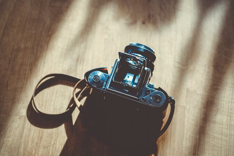 How to make jewelry sparkle in photos