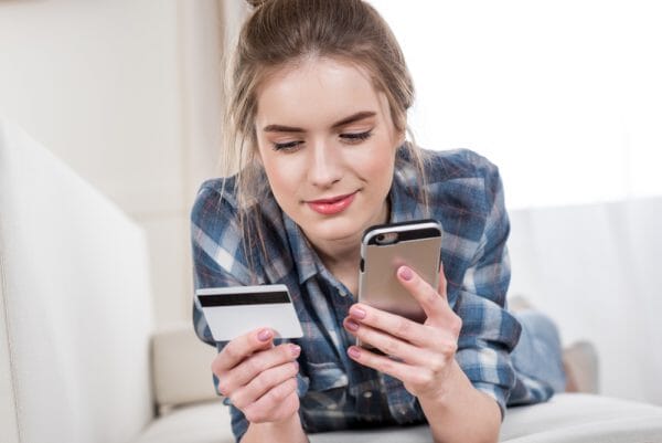 Feature integrations make a mobile jewelry app convenient