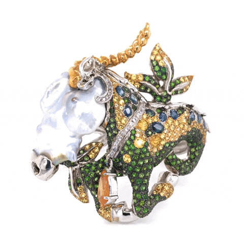 dragon ring captured with GemLightbox and smartphone